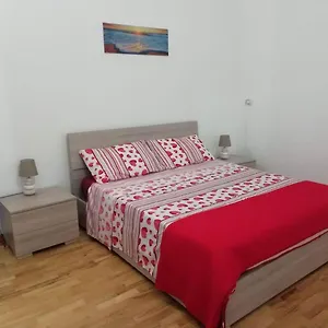 https://domus-irnerio.emilia-romagnahotels.net